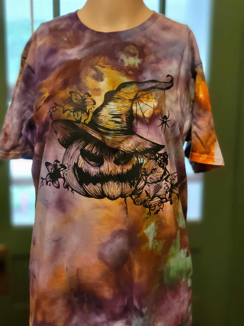 WITCHY PUMPKIN TEE
